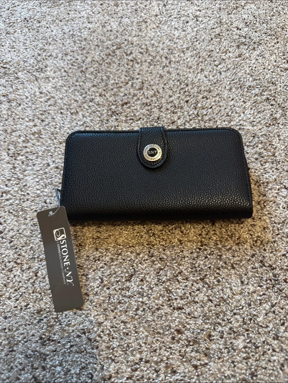 Stone Mountain Women’s Black Pebbled Snap Wallet